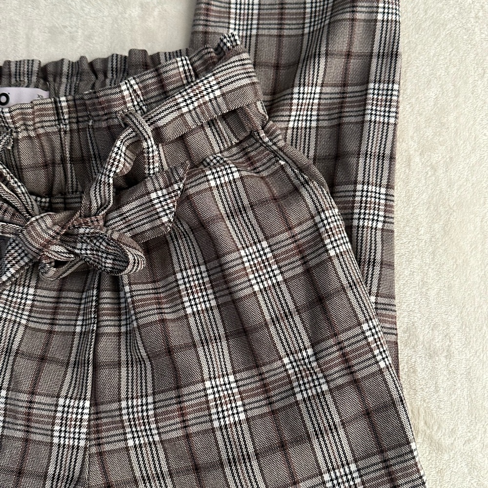 SO Brown Plaid High-Waisted Pants
